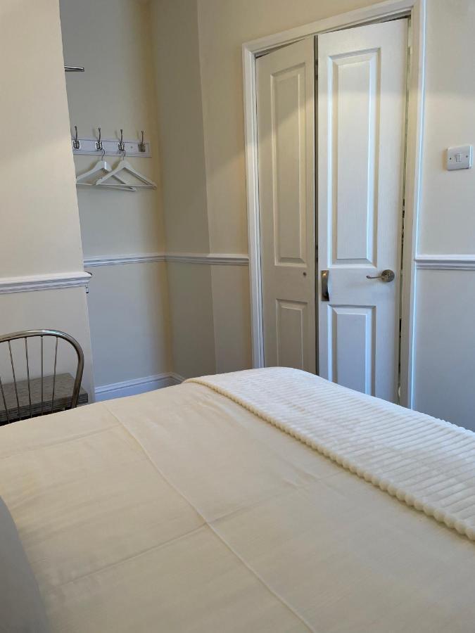 Caris Guest House เซาเทนด์ ออน ซี ภายนอก รูปภาพ
