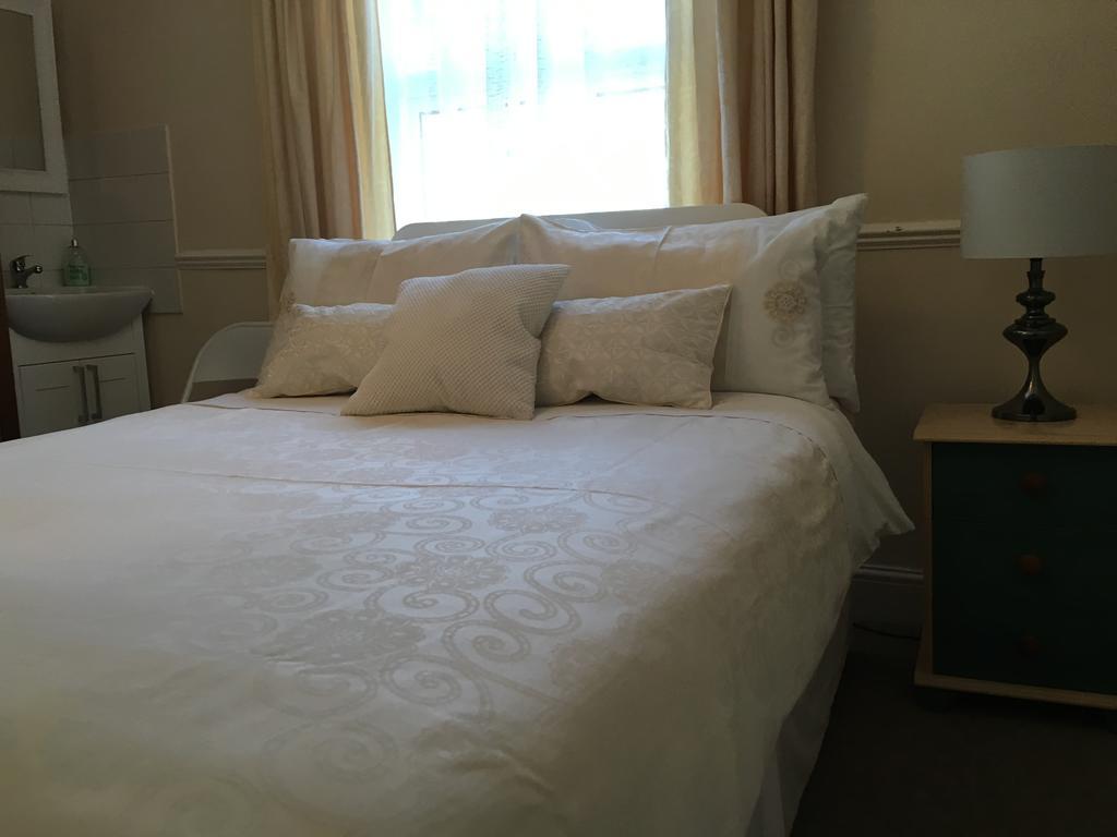 Caris Guest House เซาเทนด์ ออน ซี ภายนอก รูปภาพ